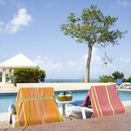 Cardiff Hotel And Spa Runaway Bay Bagian luar foto