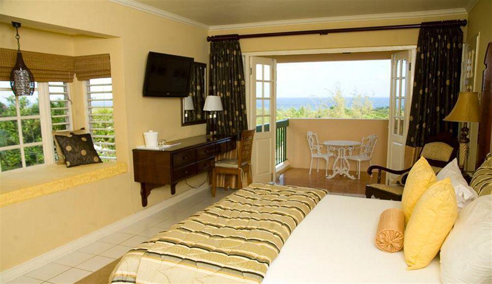 Cardiff Hotel And Spa Runaway Bay Bagian luar foto
