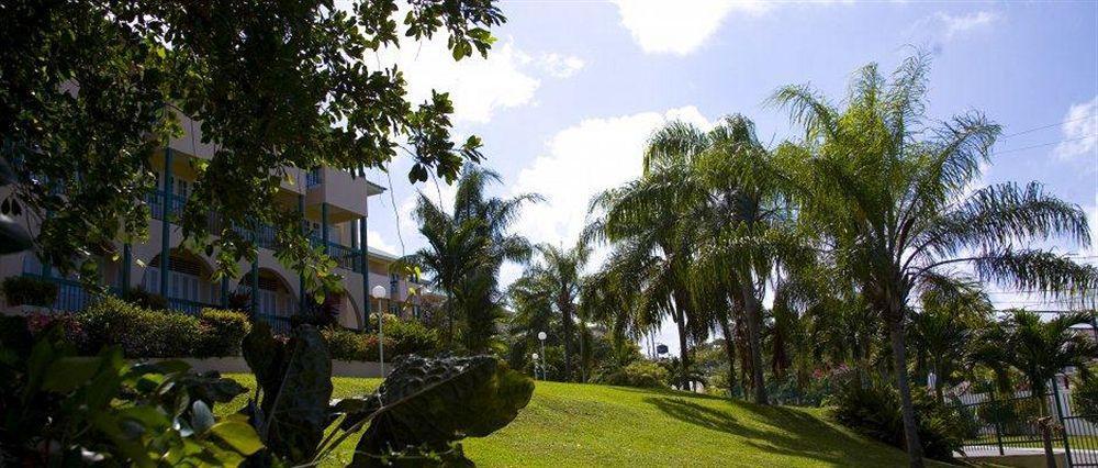 Cardiff Hotel And Spa Runaway Bay Bagian luar foto
