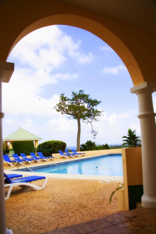 Cardiff Hotel And Spa Runaway Bay Bagian luar foto