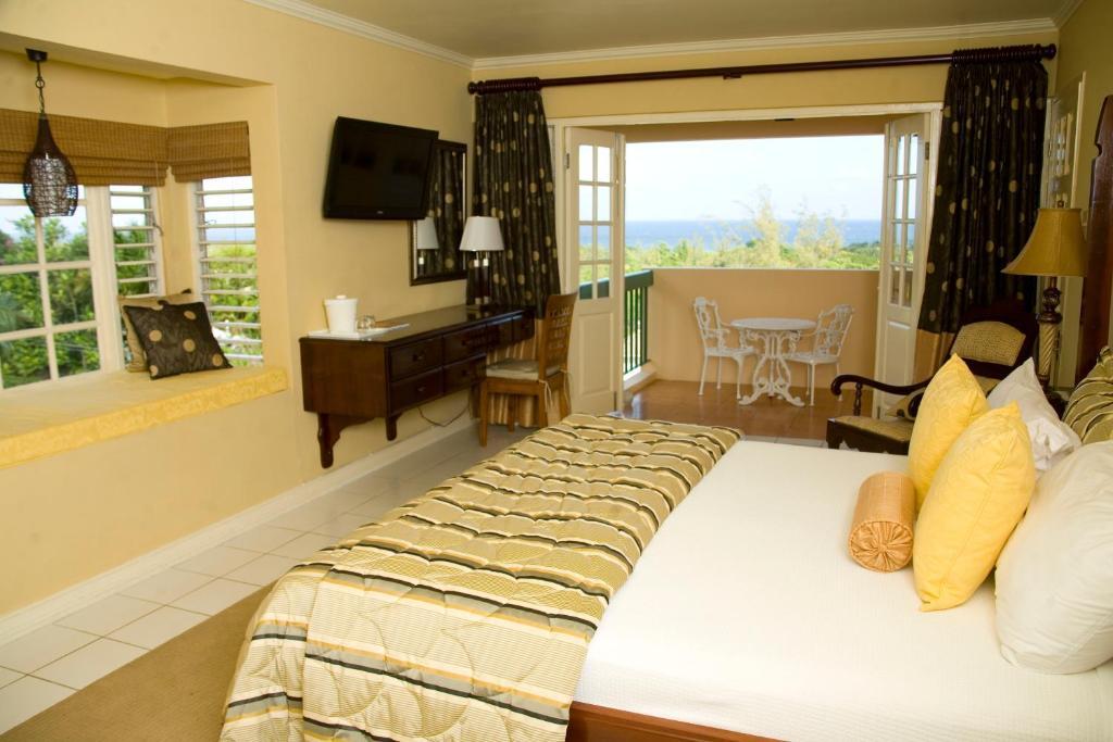 Cardiff Hotel And Spa Runaway Bay Bagian luar foto